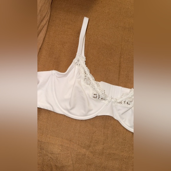 SKIMS White T-Shirt Bra Intimates - Picture 2 of 3